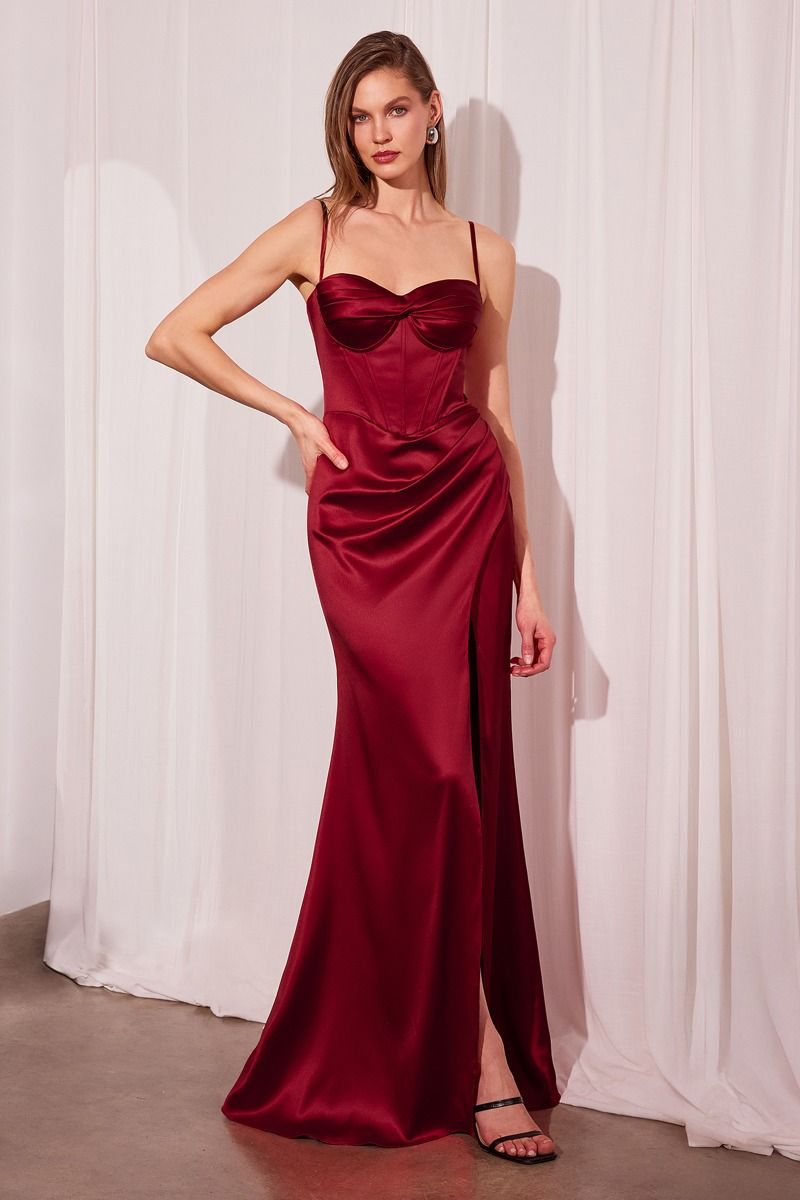 Fitted Formal Dress – Sweetheart Neckline & Thin Straps